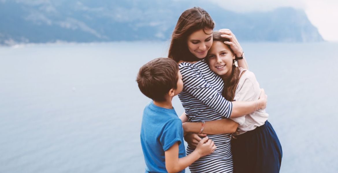 mom with kids
