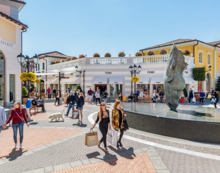 outlet shopping in milan