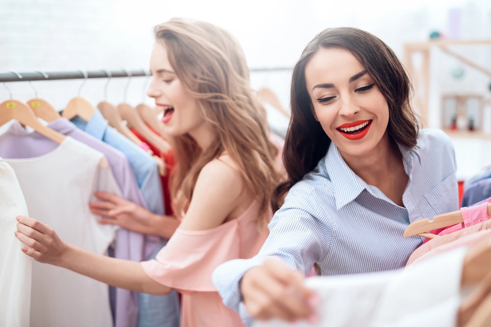 Debunking Myths of Outlet Shopping: Facts vs. Fiction