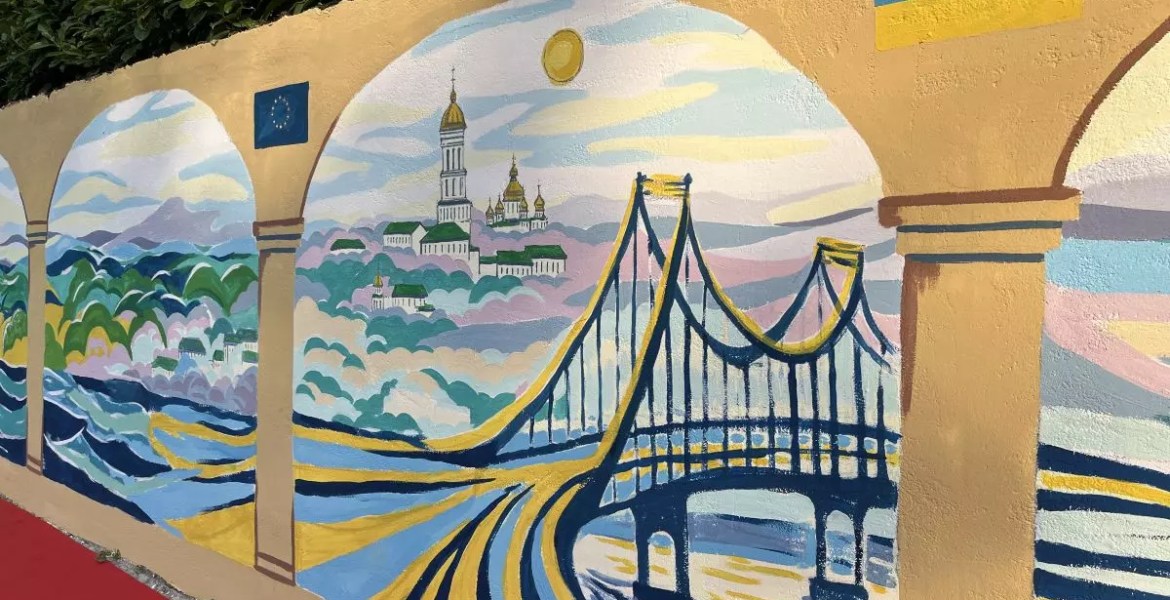 Mural of Ukraine in Milan
