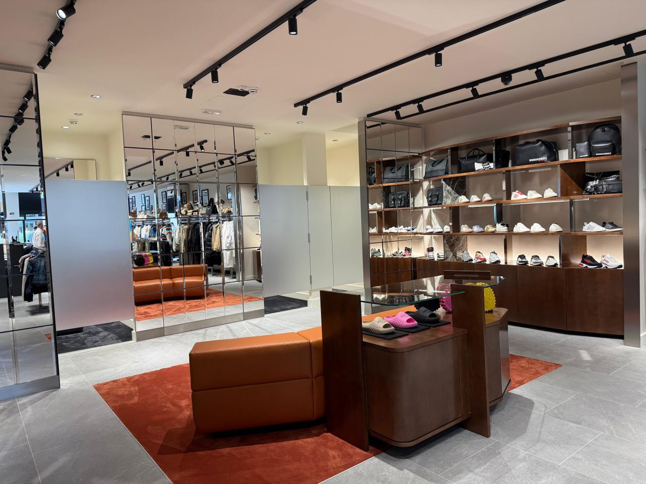 DSQUARED2 at Serravalle Designer Outlet: A New Destination for Luxury Fashion Lovers