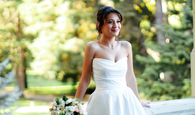 young woman in an Italian bridal dress